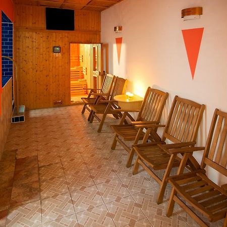 Hotel Central Kremnica Exterior photo