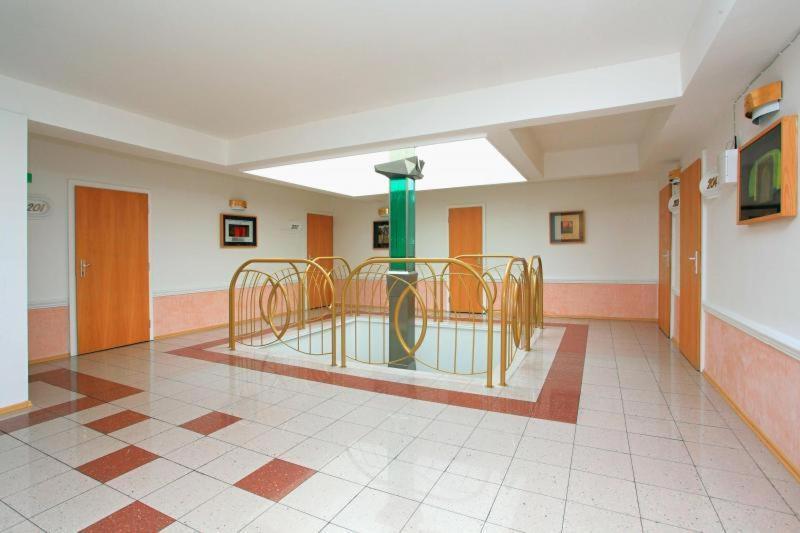 Hotel Central Kremnica Exterior photo